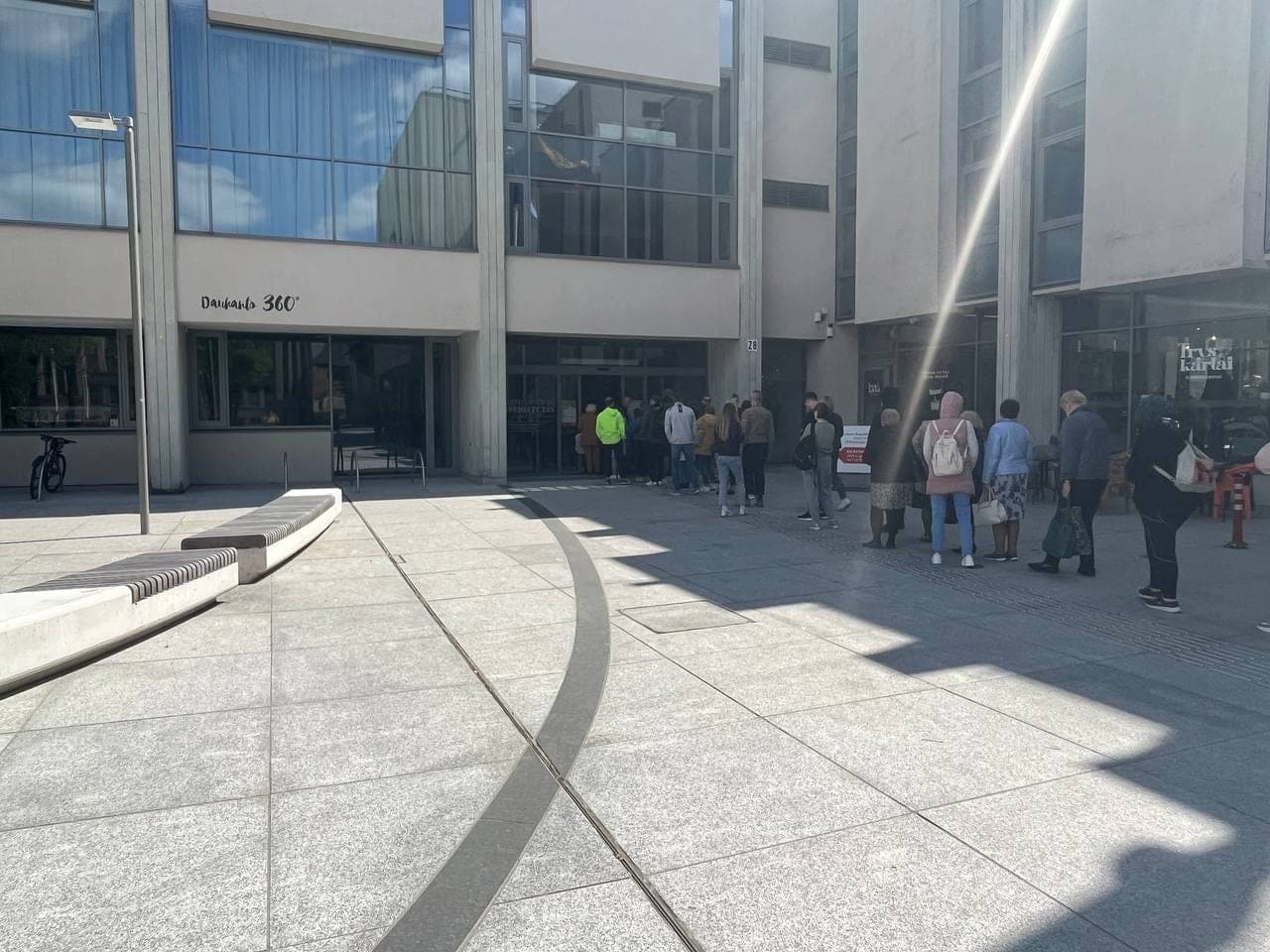 Teisę rinkti naujos kadencijos parlamentą turės 2 375 800 rinkėjų