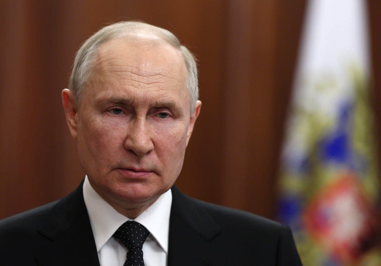 V. Putinas Lenkijai: jei jie ir toliau siųs karius prie Baltarusijos sienos, kils bėdų