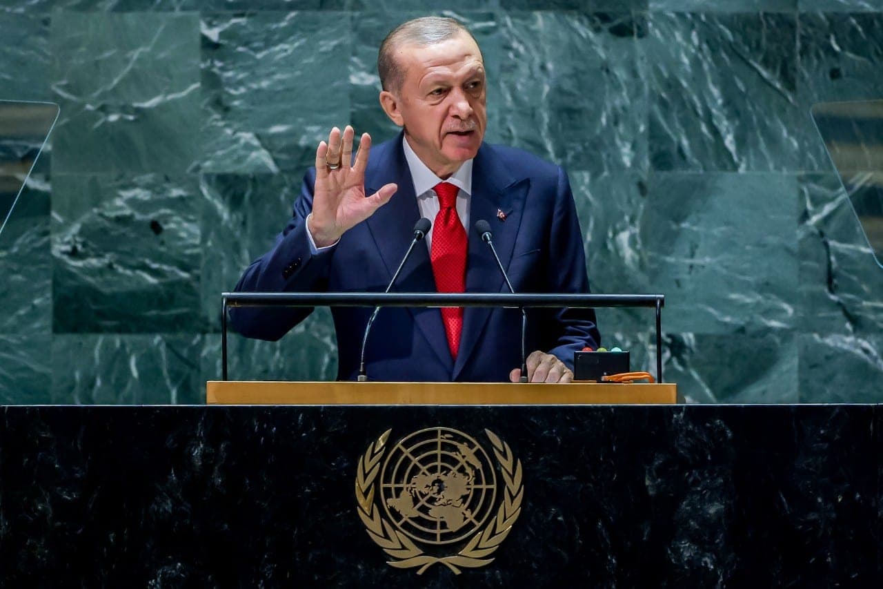 Turkijai suartėjant su BRICS, raminama – neatsuks nugaros Vakarams