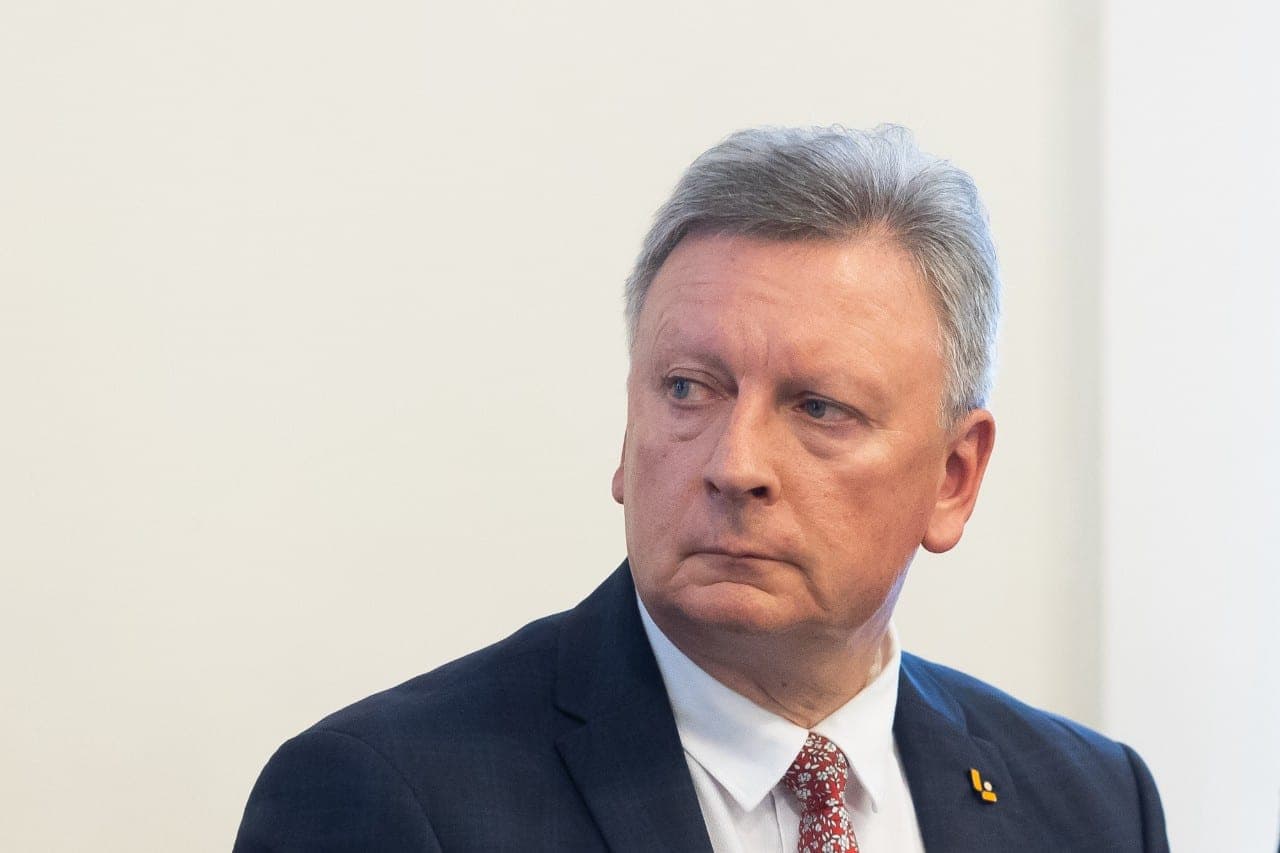 LSA prezidentas A. Klišonis: finansinė našta dėl mažų klasių turėtų būti pasidalinama