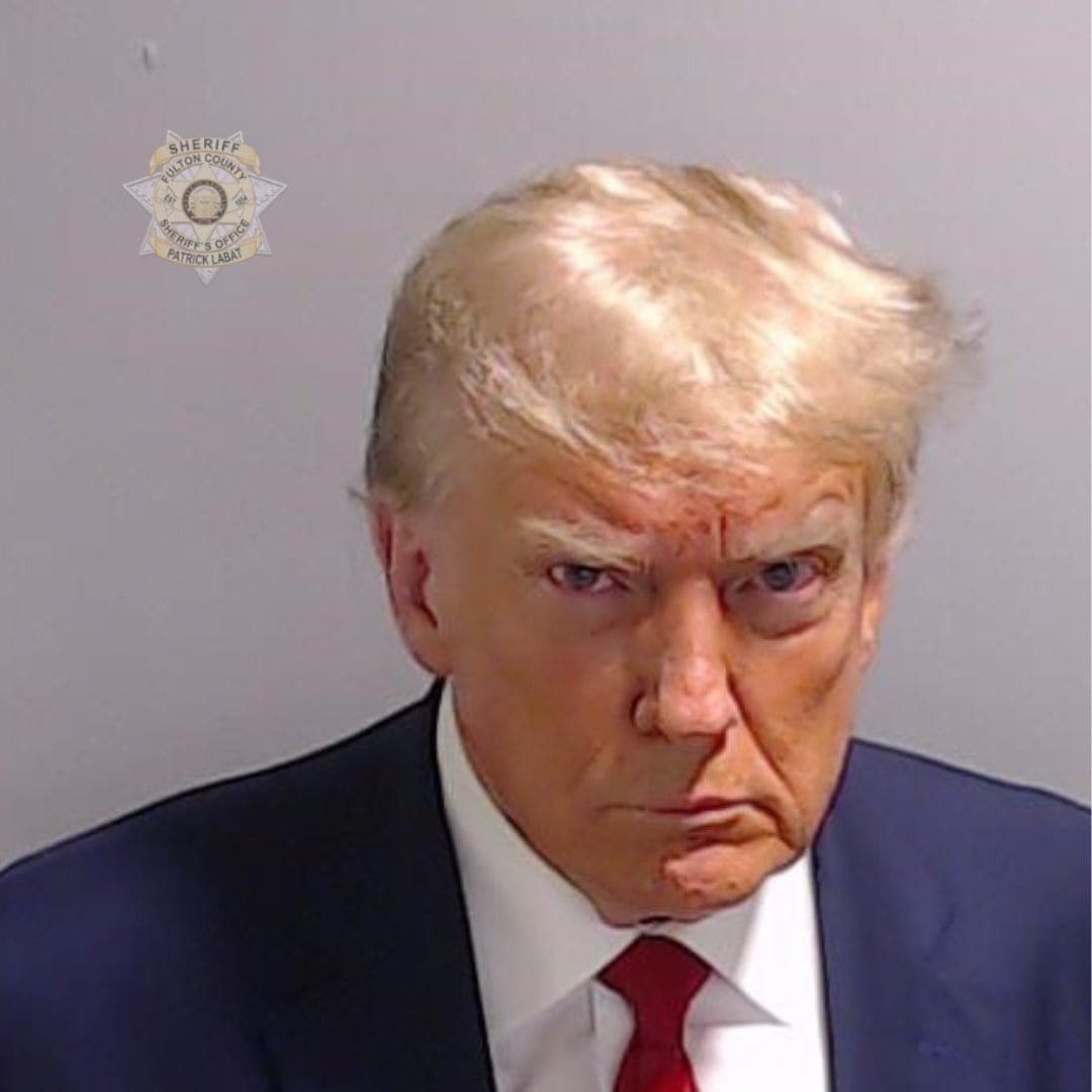 D. Trumpo suėmimo nuotrauka tapo rinkiminės kampanijos medžiaga