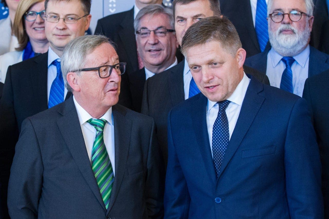 R. Fico: dujų tiekimo per Ukrainą nutraukimas labiau pakenks ES, o ne Maskvai