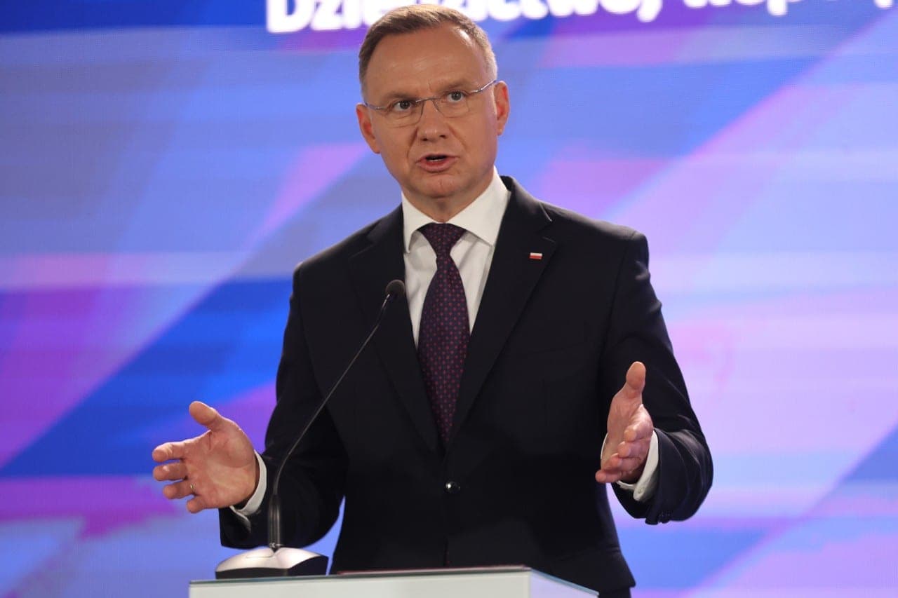Lenkija traukiasi: žodžiai apie ginklų nedavimą buvo ne taip suprasti