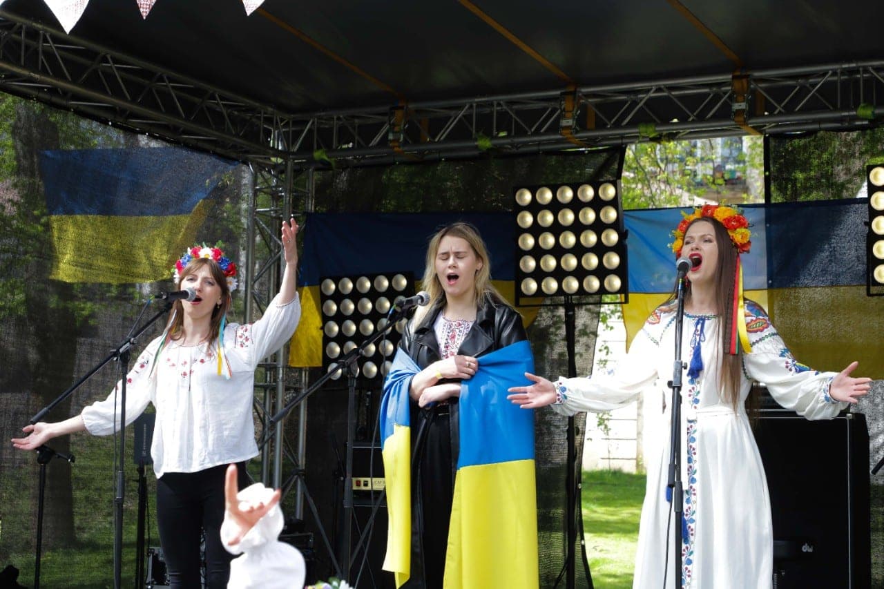 Šveicarijos vyriausybė susimąstė apie ukrainiečių grąžinimą namo