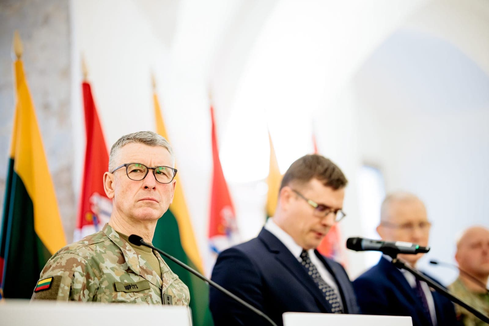 Gynybai jau išleidome milijardus, bet nei tankų, nei oro gynybos iki šiol neturime