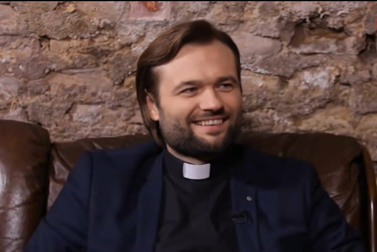 Išskirtinis kunigo Algirdo Toliato interviu: „Vakarų civilizacija yra didžiulėje moralinėje kryžkelėje“