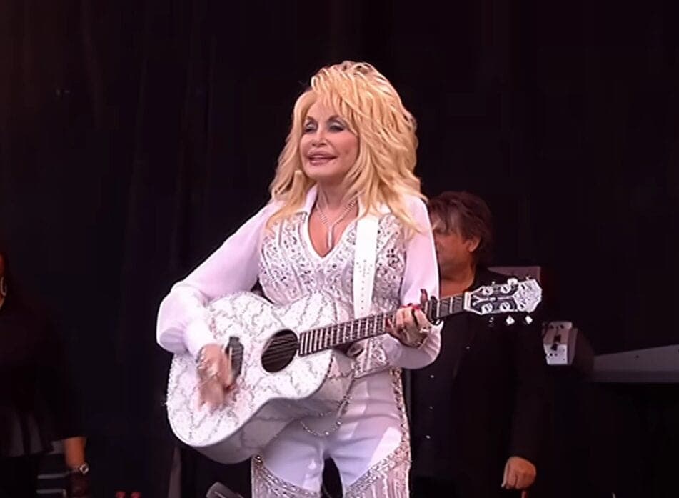 Dolly Parton istorija nesibaigė: neišleista daina pasirodys dar po 20 metų