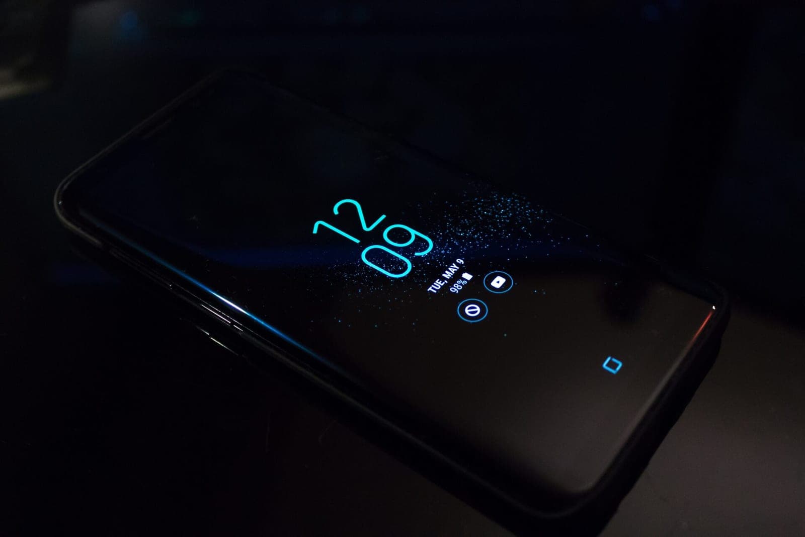 Telefoninis trojano virusas kelia pavojų šimtams bankinių paslaugų aplikacijų