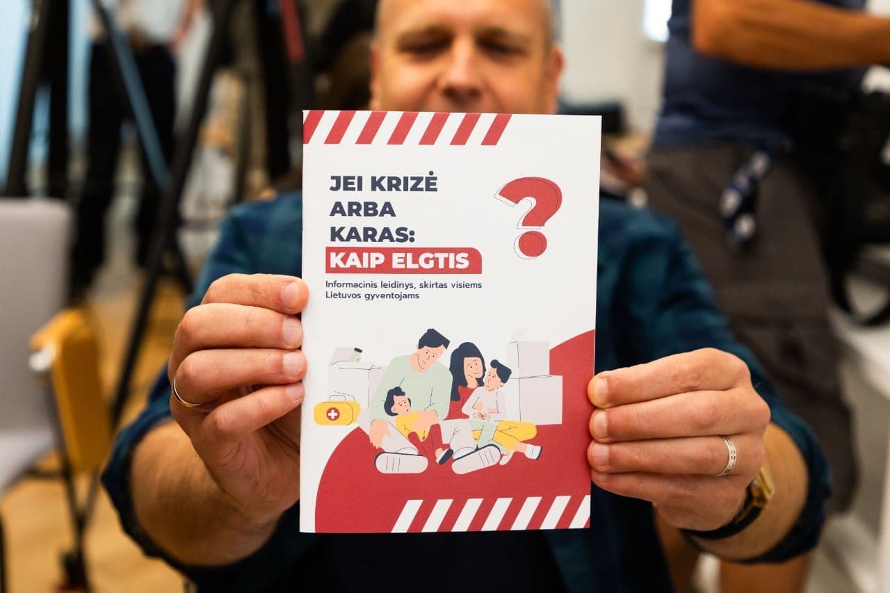Gyventojus pasieks informacinis leidinys „Jei krizė arba karas: kaip elgtis?“