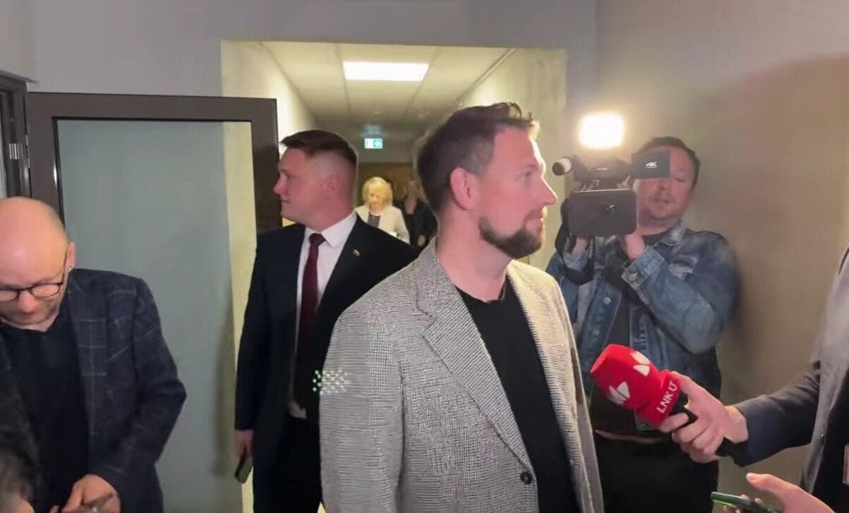 Kratos pas Žemaitaitį drebina valdžią: opozicija jau kalba apie koalicijos griūtį (PILDOMA)