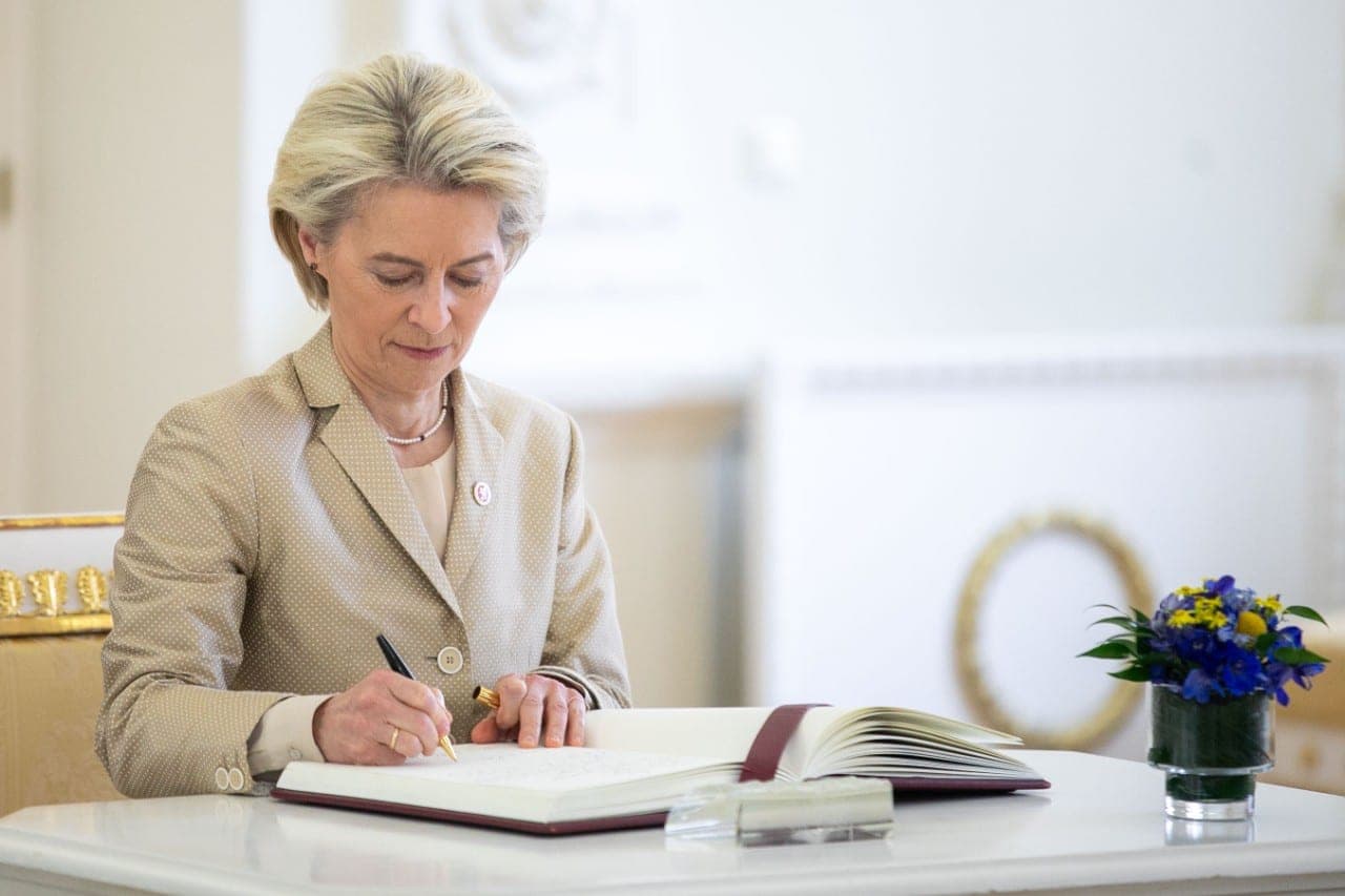 Prieš svarbų balsavimą EP – teismo kirtis U. von der Leyen