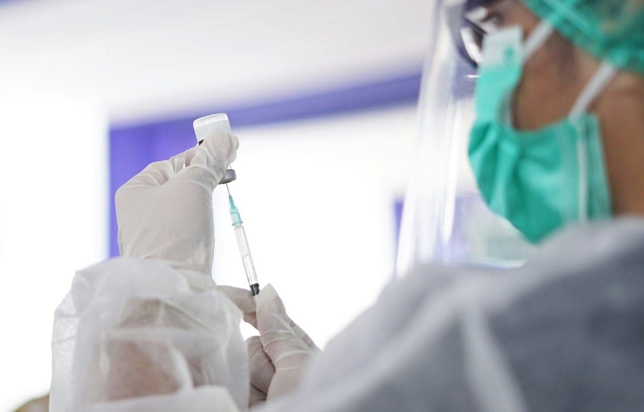Medikė slėpė tyrimą, įrodantį lytinį brendimą blokuojančių vaistų žalą?