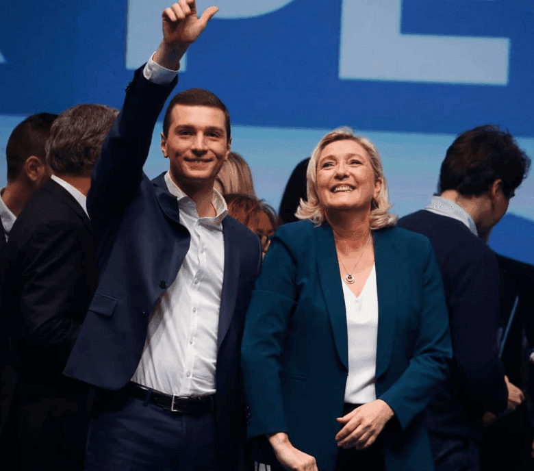M. Le Pen nuosprendžio šešėlis: ar grius dar viena Prancūzijos vyriausybė?