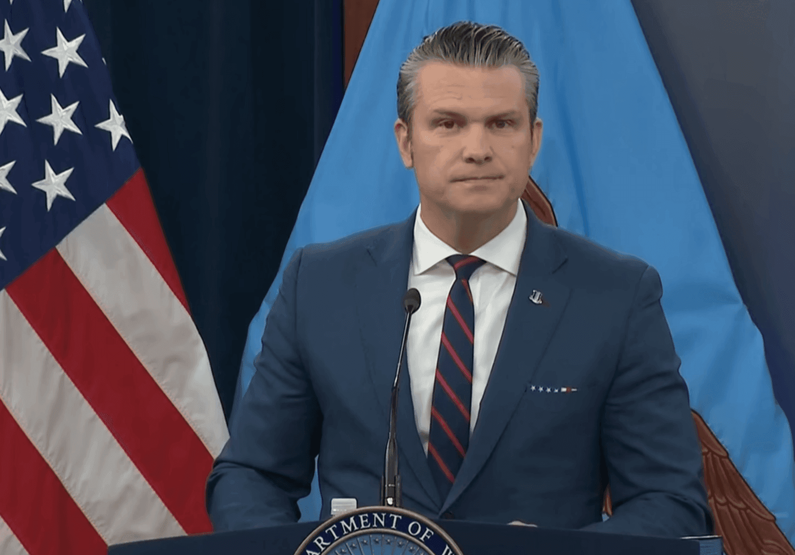 JAV kariuomenėje – permainos: P.Hegsethas nušalino J. Bideno paskirtą kariuomenės vadą