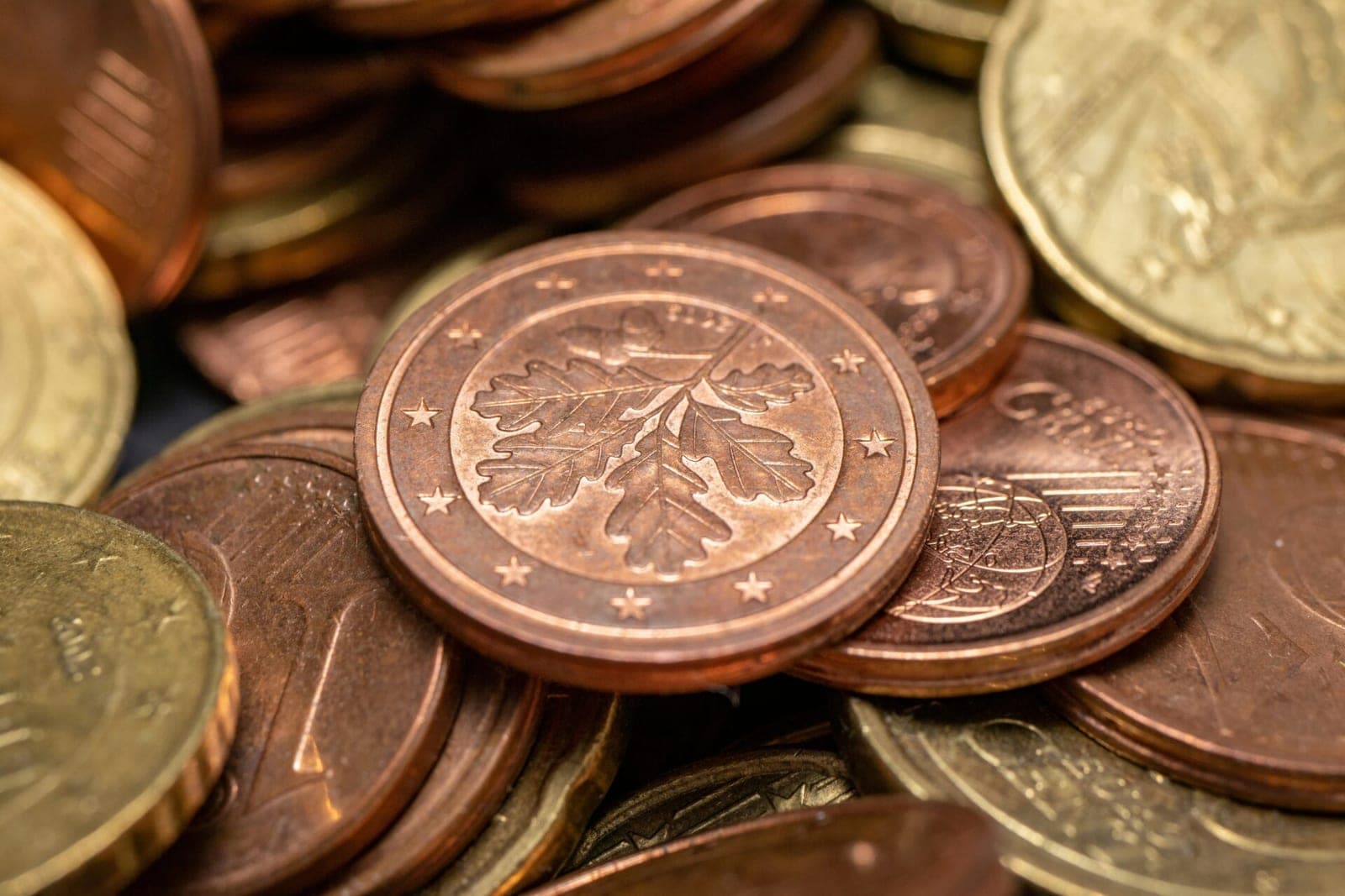 Apmokestinsime viengungius: jei ne vaikams pinigai – tai kam?