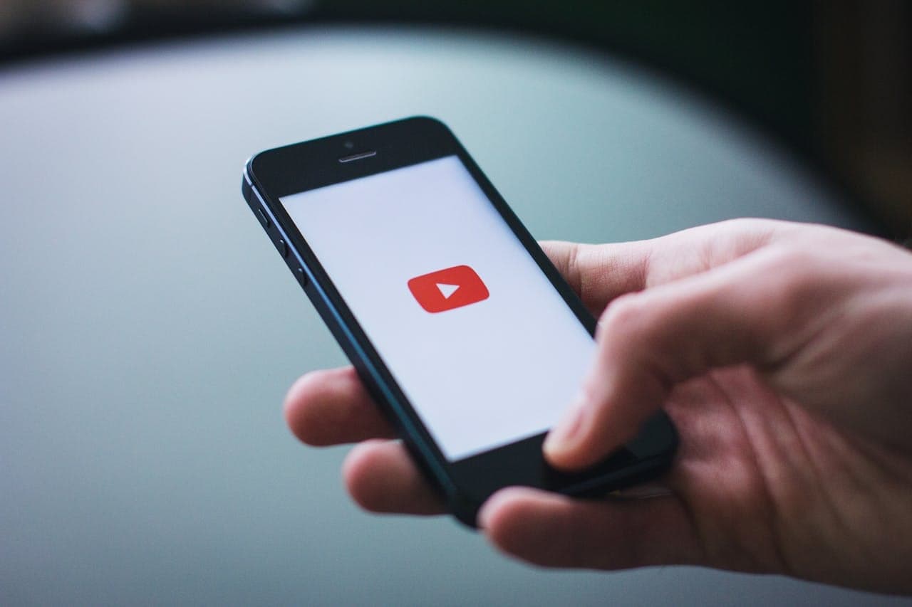 Nauja era „YouTube“: jūsų amžių vertins ne dokumentas, o dirbtinis intelektas