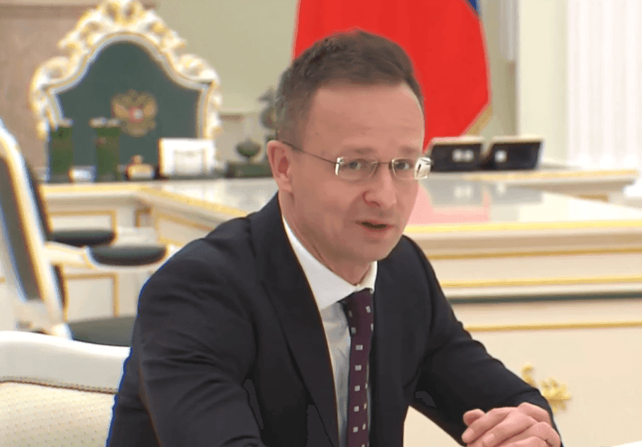 Nutekintas įrašas: kalbama apie galimą Vengrijos užsienio reikalų ministro sekimą
