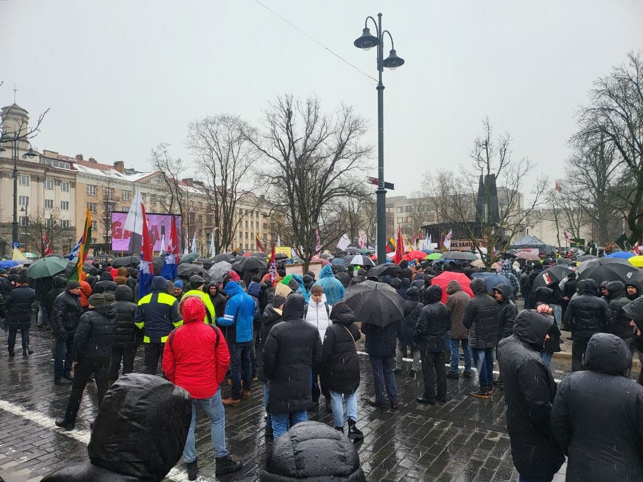 Ūkininkų streikas, trečia diena: norima pratęsti protestą, žemdirbių reikalavimai bus aptarti Seime (NUOLAT PILDOMA)