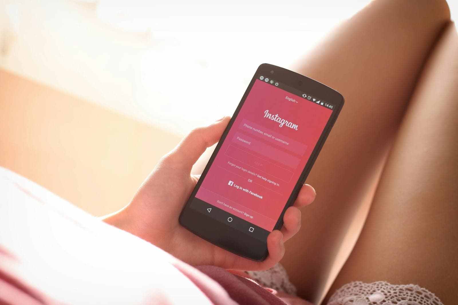„Instagram“ atsisako privačių žinučių šifravimo: platforma galės skaityti visus pokalbius