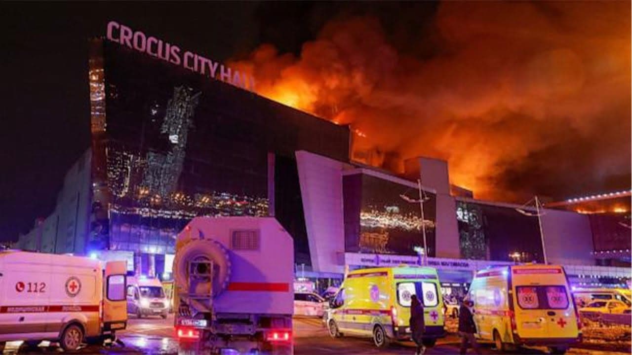 Įvardinti dar penki kaltinamieji teroristinio išpuolio „Crocus City Hall“ byloje