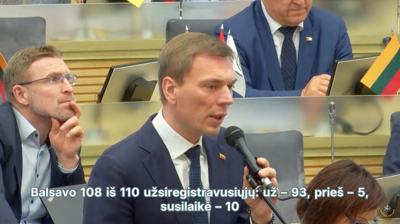 Seimo opozicija teigia, kad Lietuva kišasi į Sakartvelo politiką, liberalus išvadino sorošistais