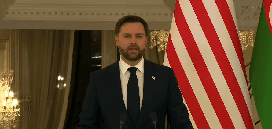 JAV viceprezidentas JD Vance viešėjo Azerbaidžane ir Armėnijoje: pasirašė strateginius susitarimus