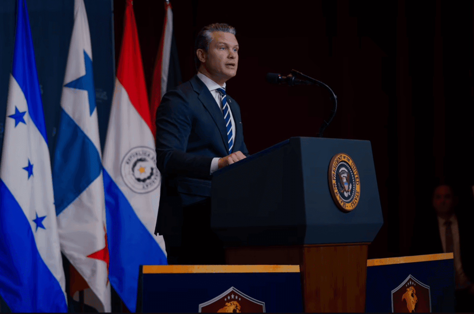 JAV leis kariams nešiotis asmeninius ginklus bazėse: sprendimas grindžiamas saugumu