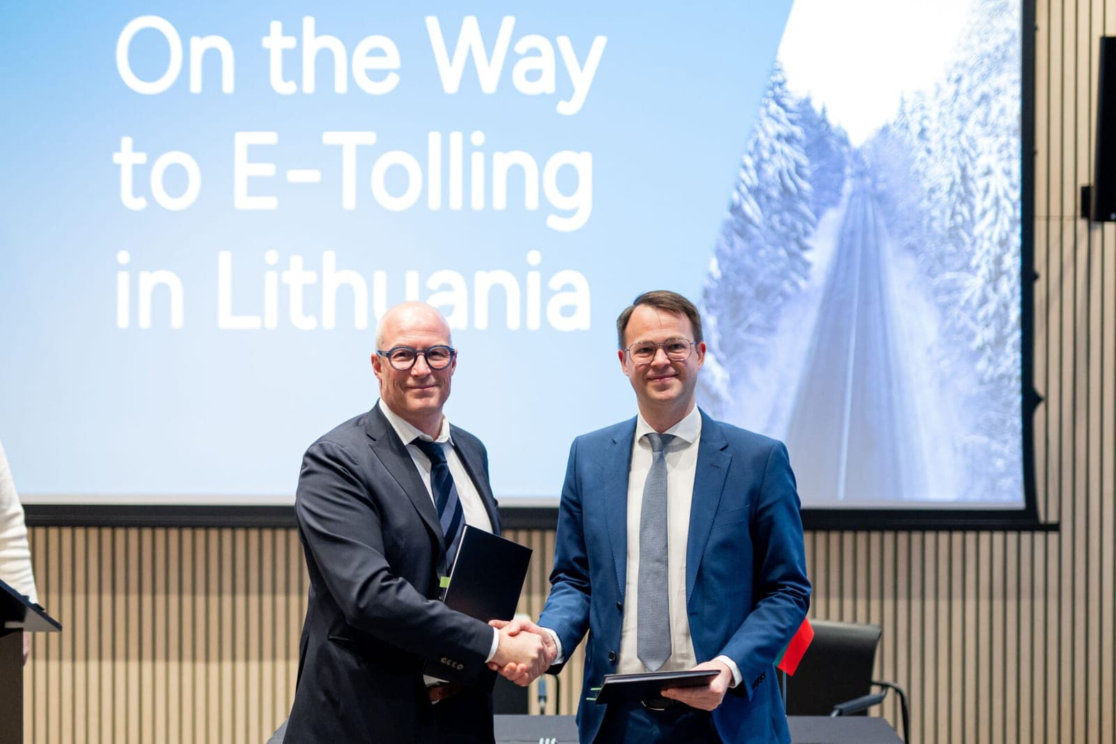 „Via Lietuva“ pasirašė e-tolling sistemos diegimo sutartį su austrų įmone