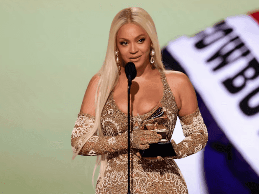 „Grammy“ 2025: Beyonce bei K. Lamar triumfas, skandalai ir pagalba Los Andželo aukoms