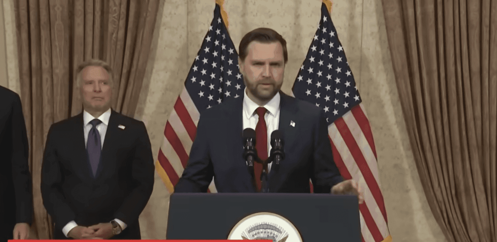 JAV ir Iranas Islamabade nesusitarė: J. D. Vance paliko derybas, pateikęs „galutinį pasiūlymą“