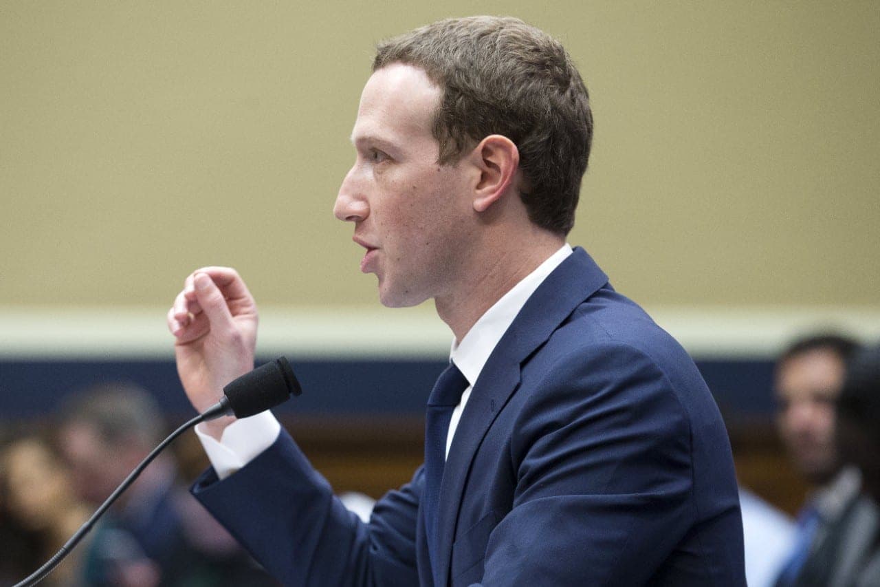 M. Zuckerbergas nusprendė atsisakyti LGBTQ temų „Messenger“ programėlėje