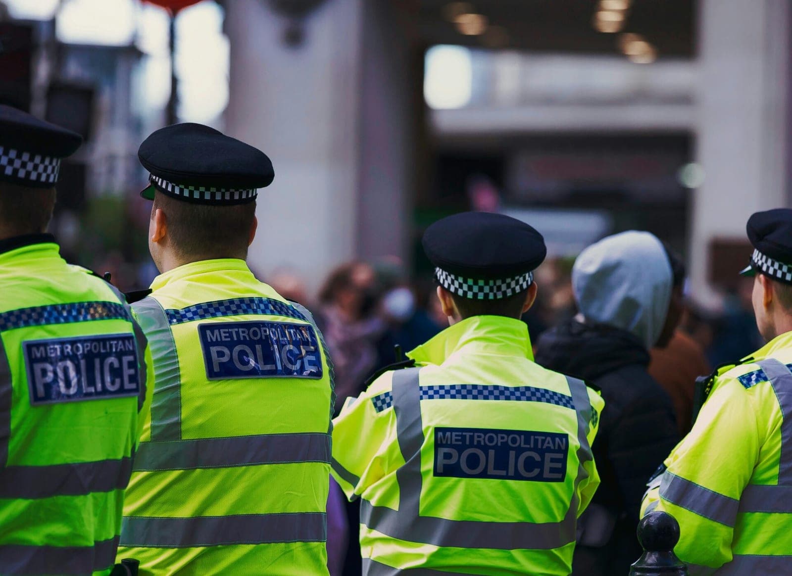 Dešimtmetis be patikros: Londono policijoje dirbo nusikaltėliai ir seksualiniai prievartautojai