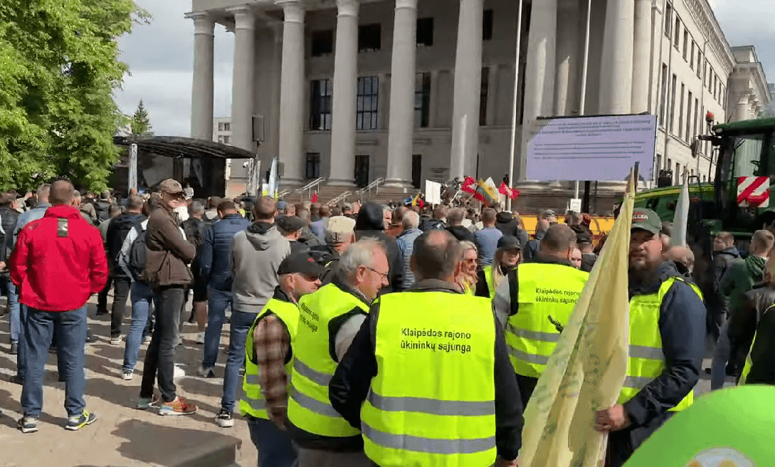 Ketvirtadienį prie Seimo nugriaudėjo ūkininkų protestas: premjeras pažadėjo išgirsti