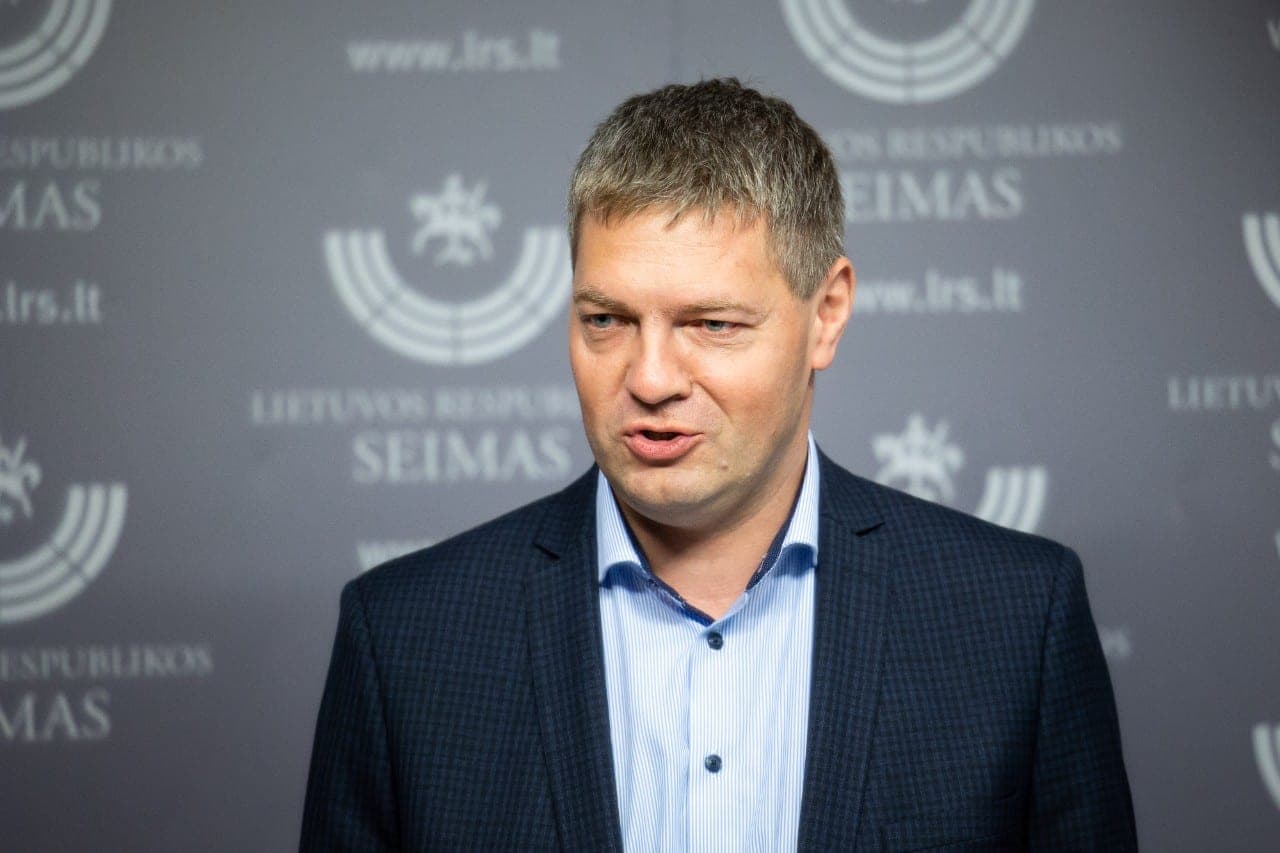 77 klausia kandidatų į prezidentus – kiek yra lyčių? (Atsako Andrius Mazuronis)