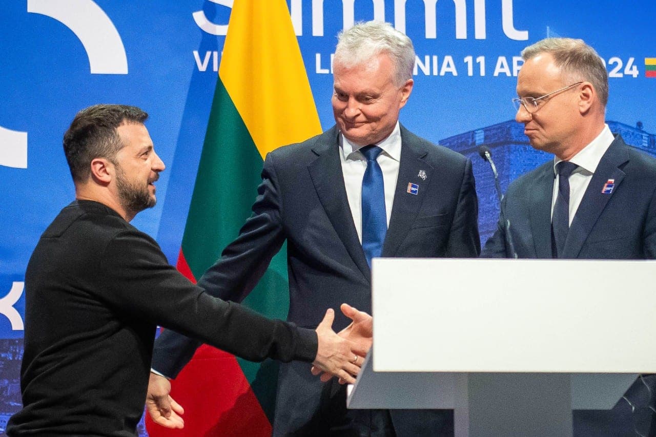 V. Zelenskis su „pergalės planu“ sieks NATO narystės ir paramos iš JAV