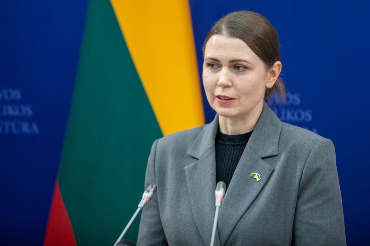 Prezidentas D. Šakalienei įvardino prioritetus gynyboje: divizija turi būti suformuota iki 2030 m.