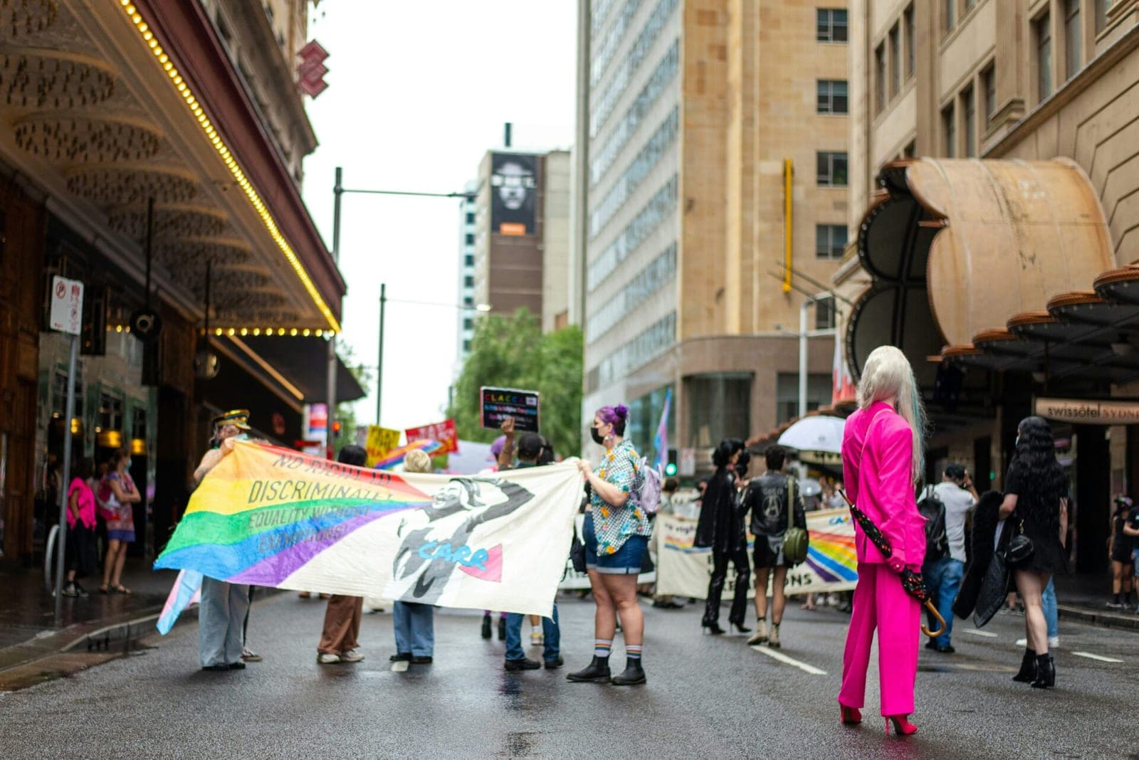 LGBTIQ eitynių dalyvis, smurtavęs prieš Lietuvos šeimų sąjūdžio atstovus – nuteistas