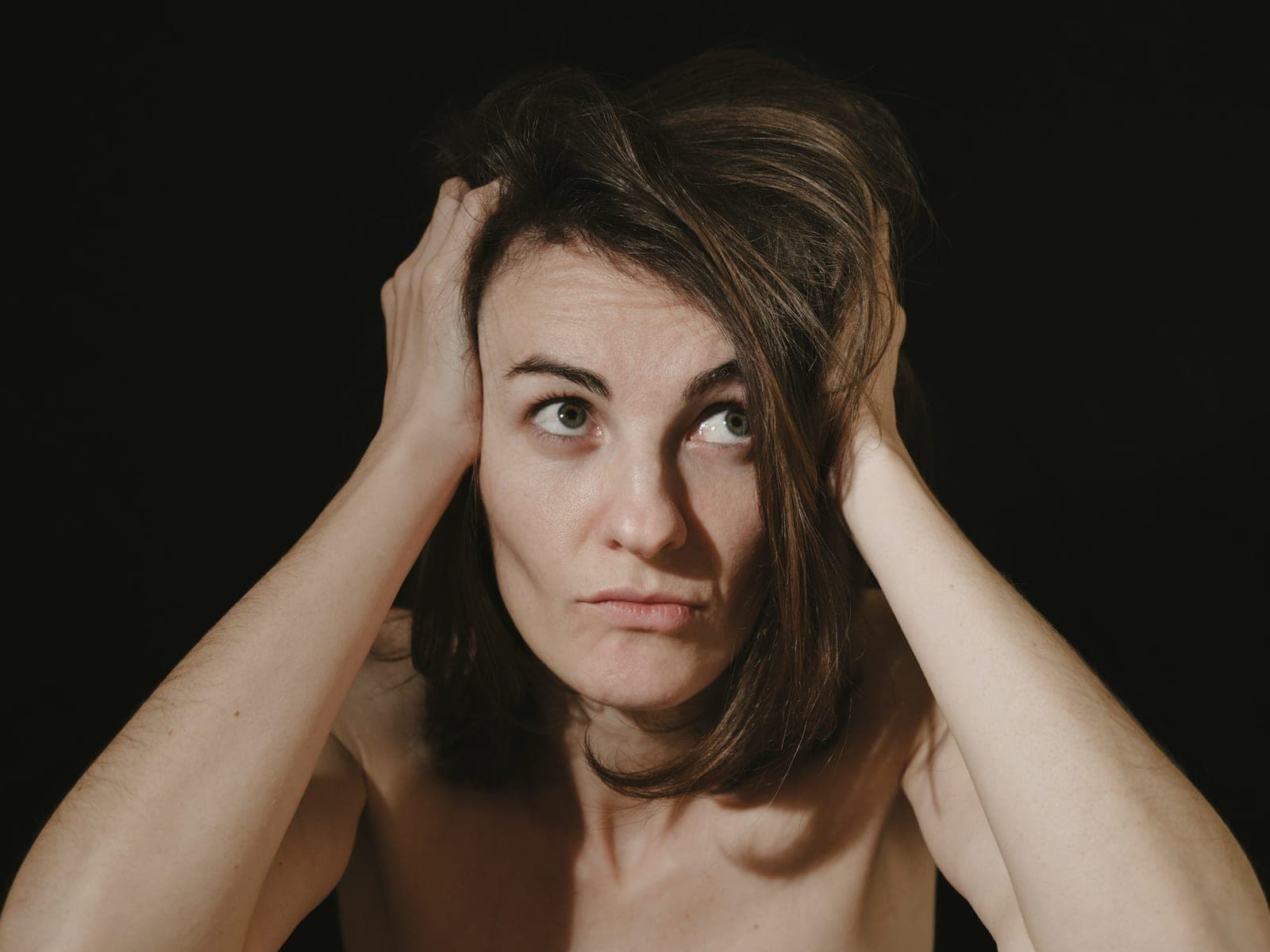 Pirmieji menopauzės simptomai: sutrikęs ciklas gali reikšti perimenopauzę. Kada reikėtų susirūpinti?