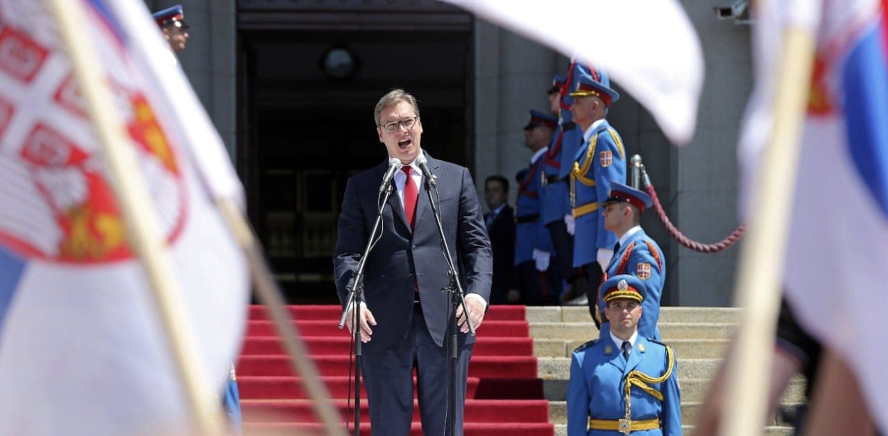 Serbijos prezidentas pareiškė: „saugokite miltus, aliejų, cukrų, po 3 mėnesių gali kilti karas“