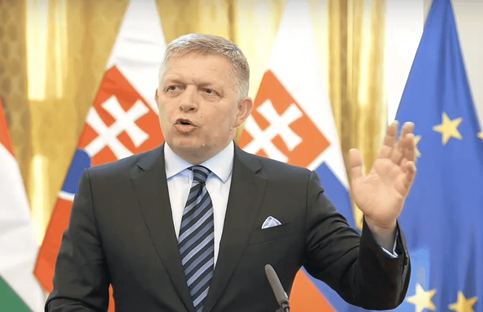 R. Fico pasipiktinęs: Baltijos šalys užblokavo kelią į Maskvą?