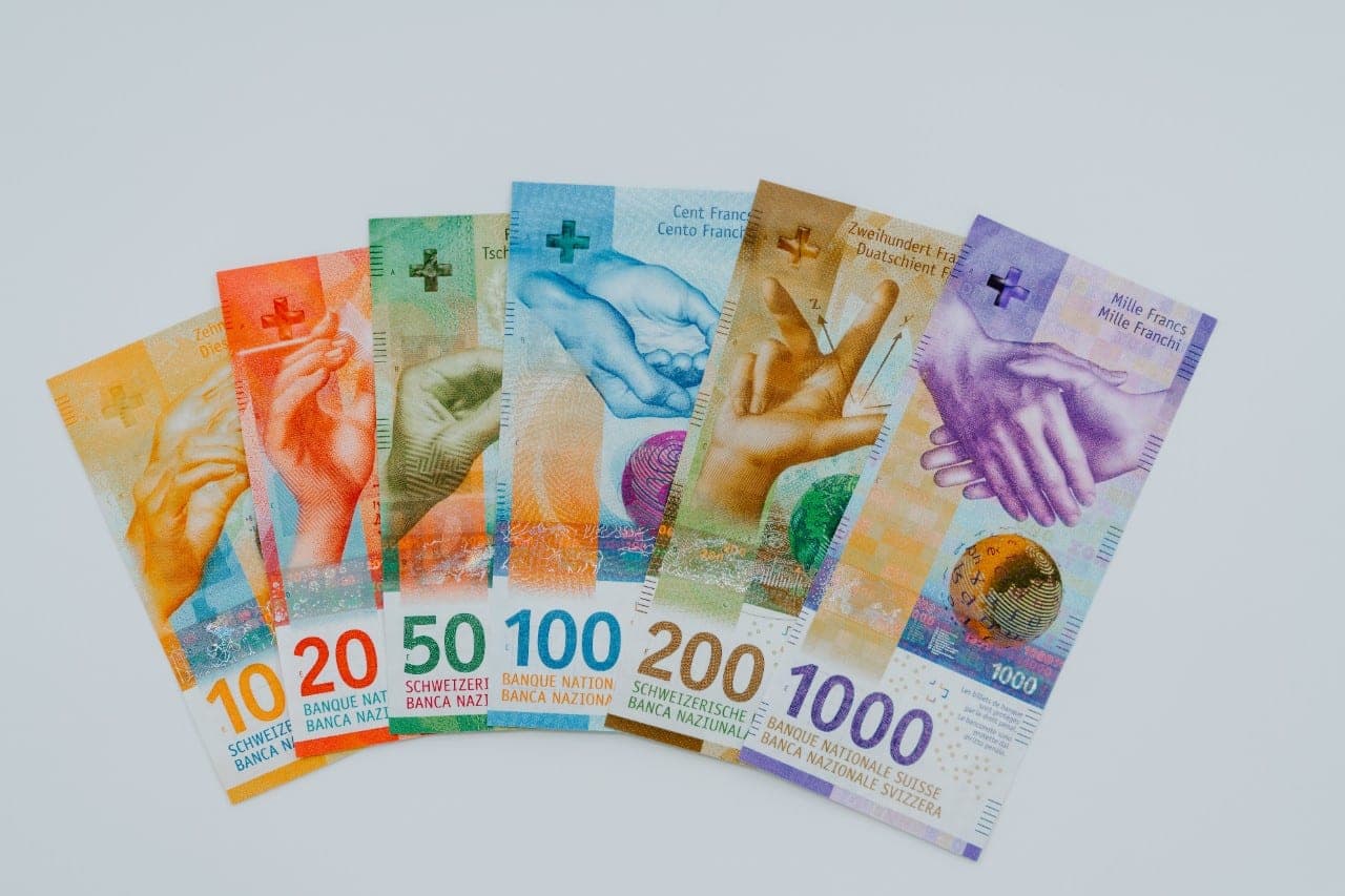 Šveicarija grynųjų pinigų apsaugą gali įteisinti Konstitucijoje