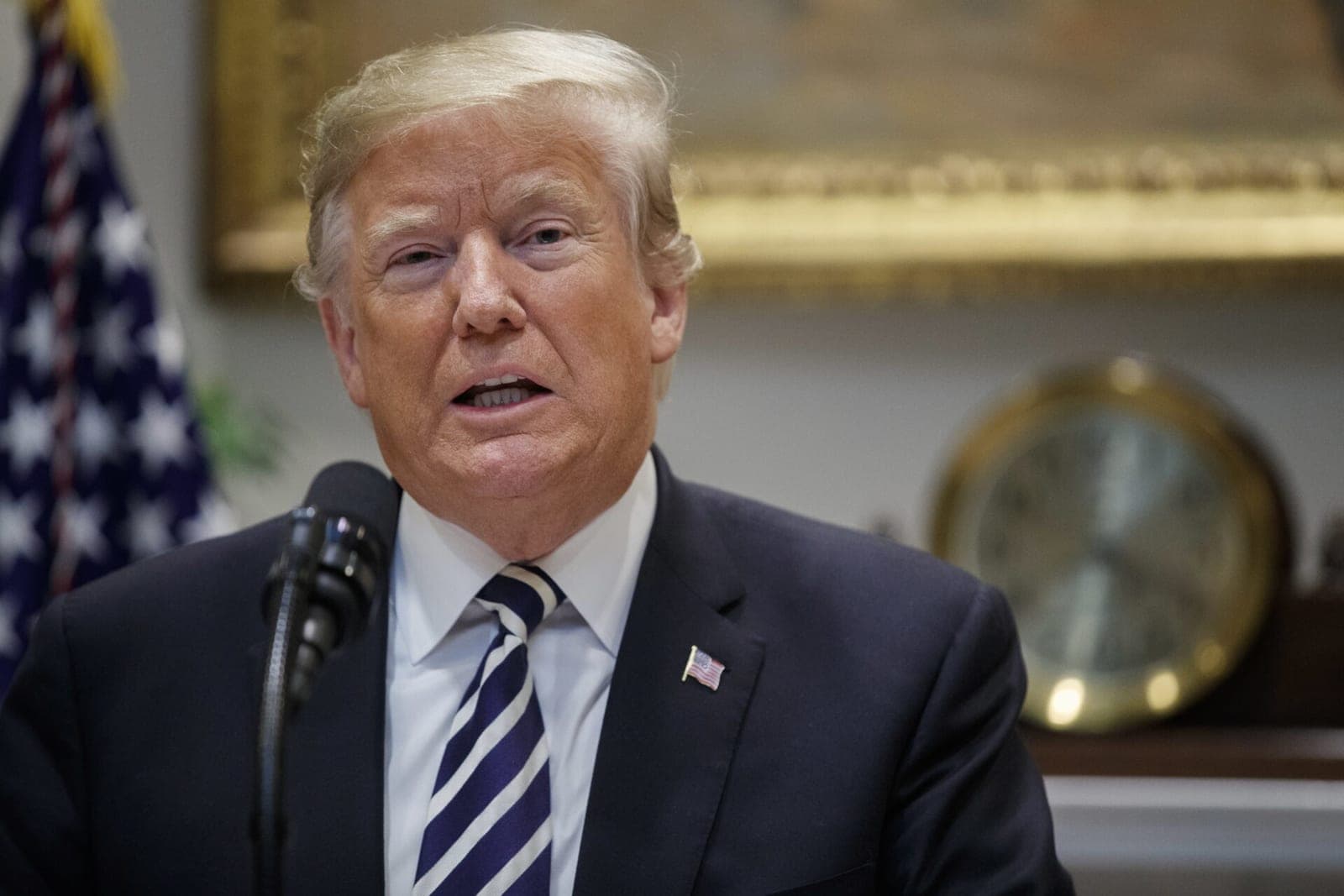 D. Trumpo įsakas: mokesčių mokėtojų pinigais imigrantų nerems