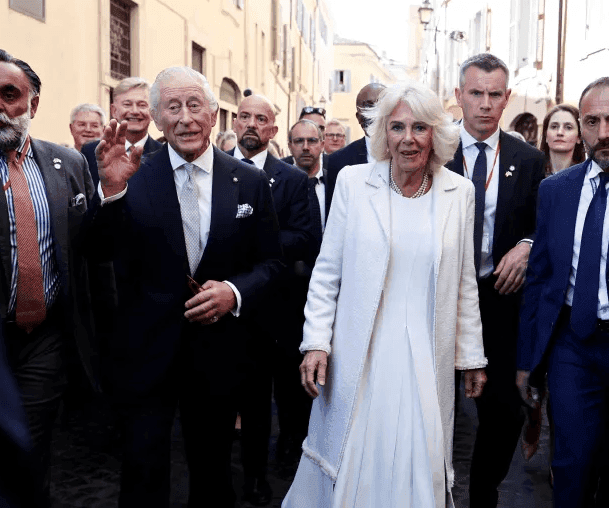 Karalius Karolis III Romoje kreipėsi į Italijos parlamentą, susitiko su G. Meloni