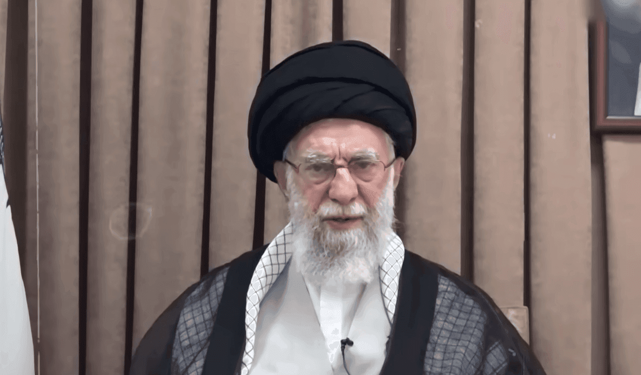 Kas ir kaip gali pakeisti Ali Khamenei?