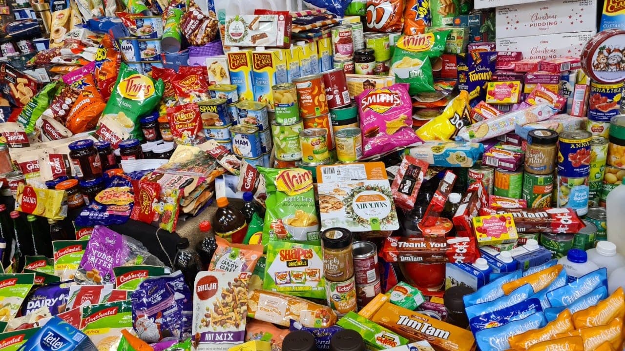 Ukrainoje kleisti korupcija: maisto produktai kariams perkami trigubai brangiau