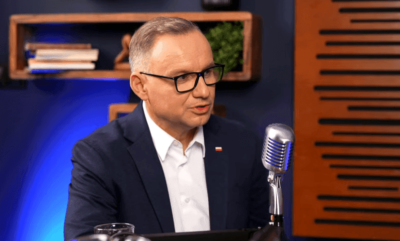 Lenkija meta iššūkį skaitmeninei Europai: atsisakė įvesti grynųjų pinigų ribojimus