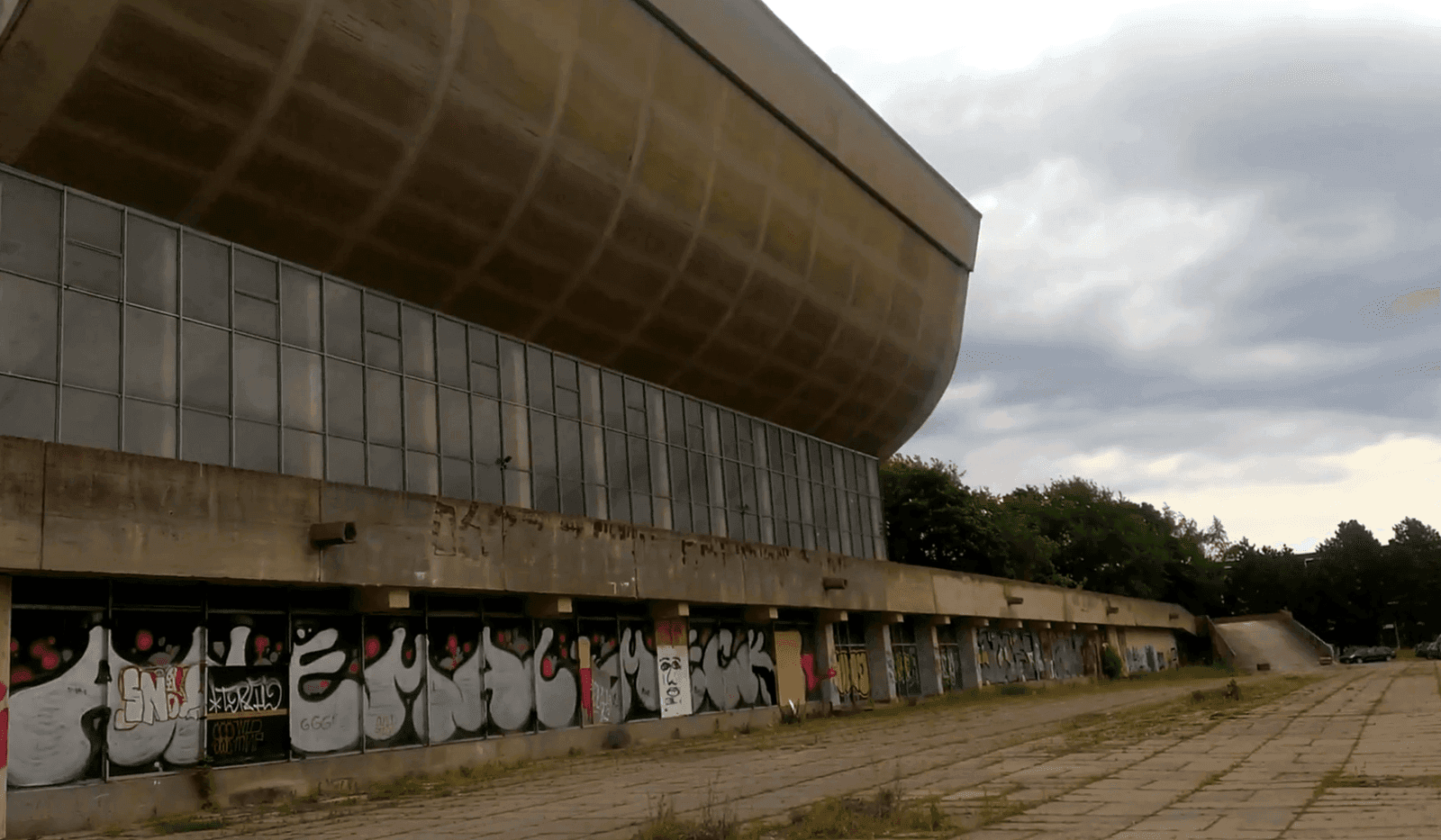 Kiek dar lauksime? Signatarai kreipėsi į valdžią dėl Sporto rūmų ateities
