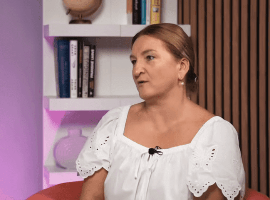 A. Landsbergienė apie jaunystę: „Gabrielių su keturiais vaikais palikau ir parskridau į Lietuvą“