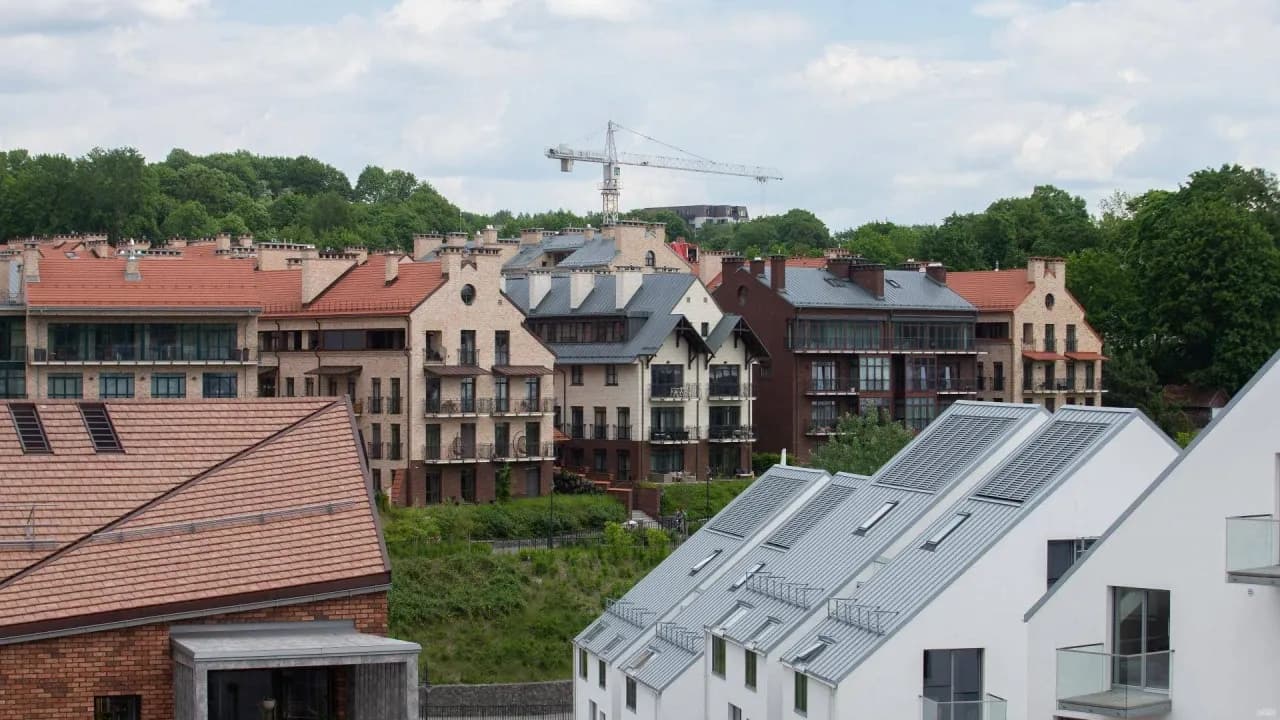 Vis daugiau draudikų plečia apsaugą: būstą draus ir nuo karo sukeltų nuostolių