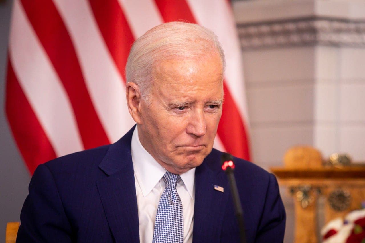 J. Bidenas apie pagalbą Ukrainai: mums jau trūksta amunicijos
